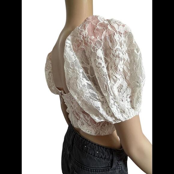 Chic Lace Puff Sleeve Crop Top - Picture 5 of 5